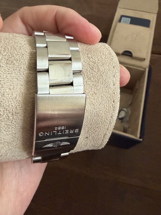 Breitling Avenger 43mm