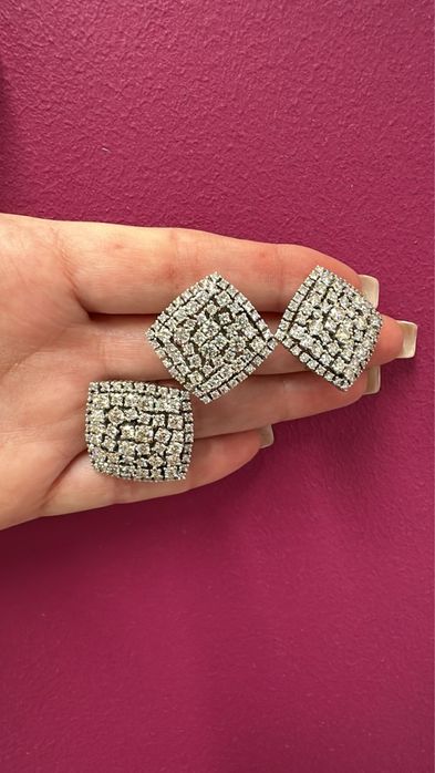 Set 18k cu diamante si certificat L Matei