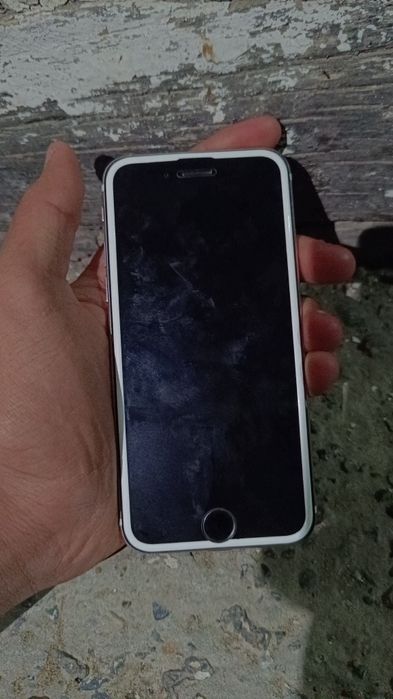 iphone 6s 64g yomks 100%