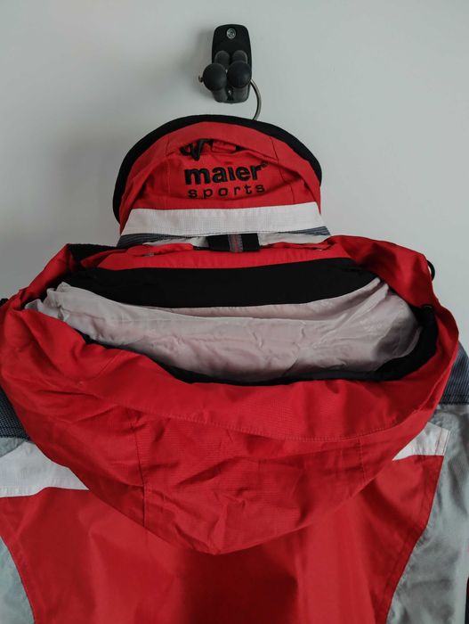 Costum schi Mayer, material Sympatex, roșu-negru-argintiu, mărime 58