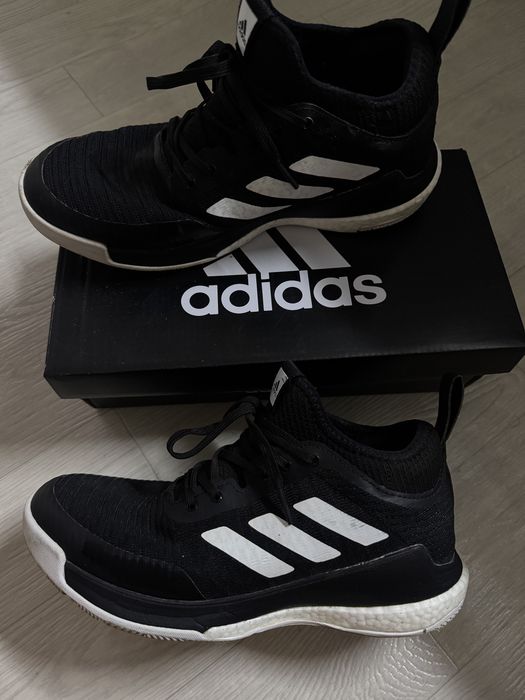 Кроссовки adidas crazy flight