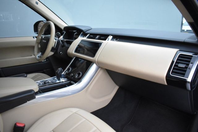 Range rover sport facelift black edition !
