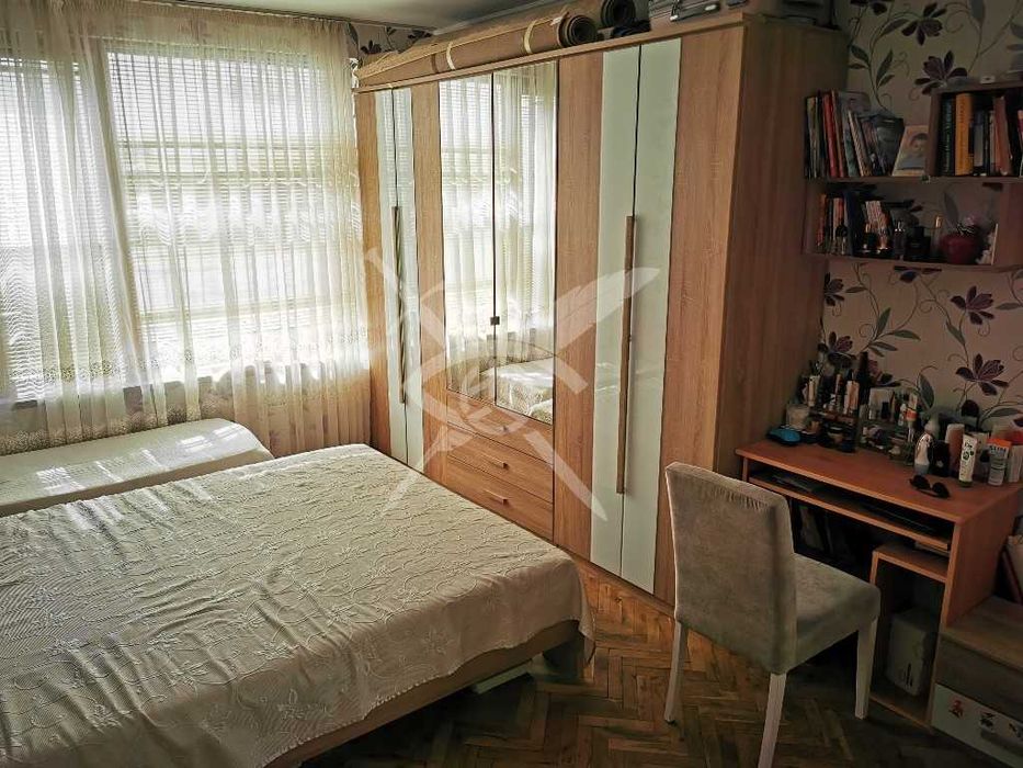 Продава се Многостаен апартамент в Поморие - 140 кв.м за 1750 €/кв.м - Снимка #6
