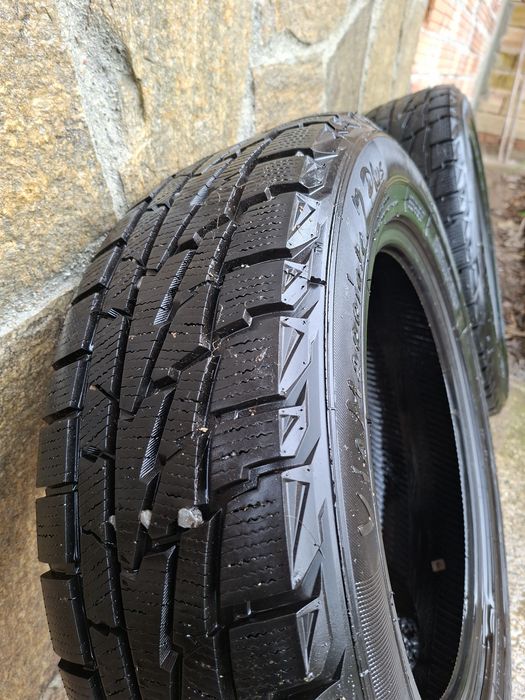 Зимни гуми 215/60 R17.  M+S комплект