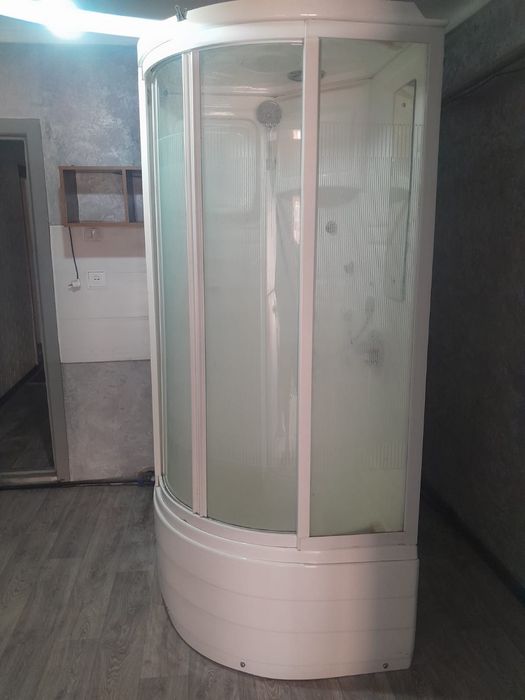 Продам душевую кабину