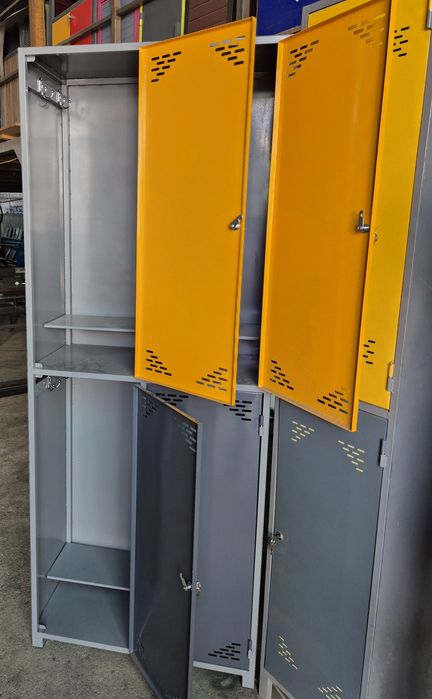 Шкаф раздевальный 4х секционный