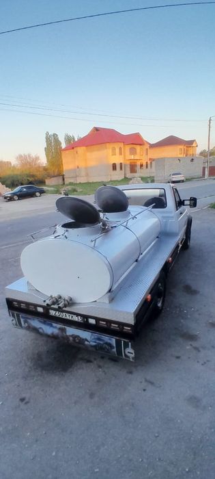 Молоковоз Уаз Профи