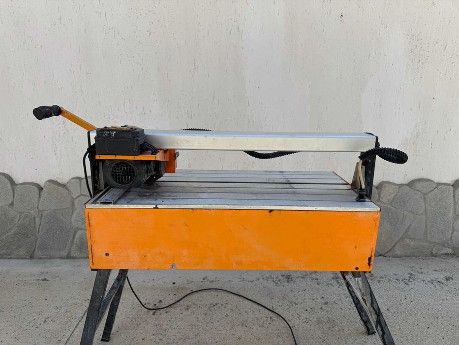 Машина за плочки - PRO 900 W / 68см