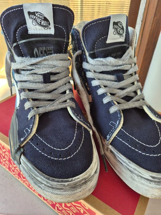 Vans - обувки, лимитирана серия със състарен ефект.