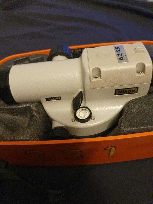nivela optica NIKON AZ-2