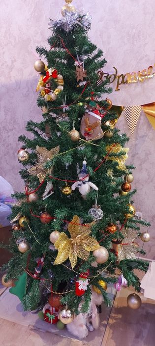 Продам елку б/у.
