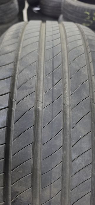 235/45/20 Michelin Primacy 4