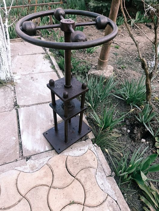 Presa manuala pt ateliere mecanie