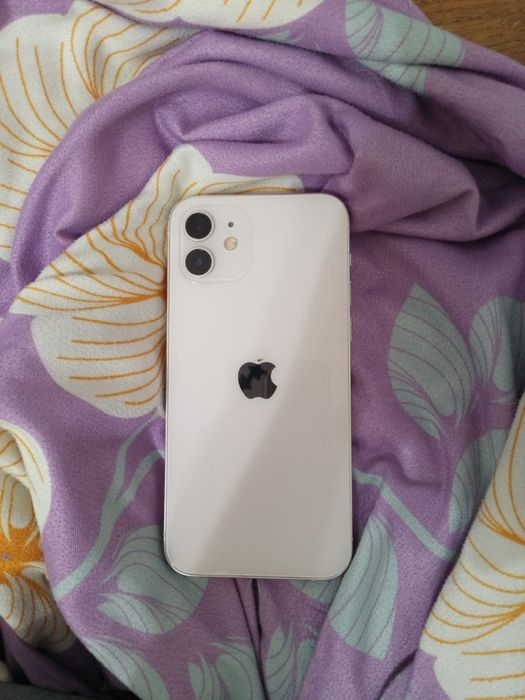 iPhone 12 снимает хорошо