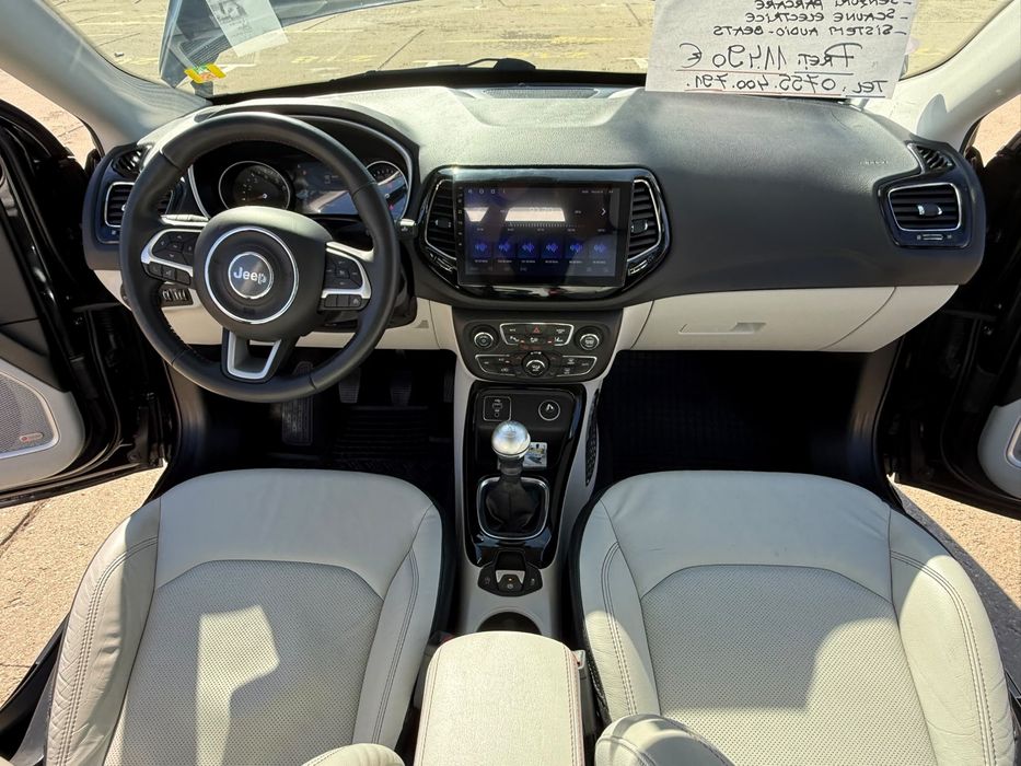 2018 Jeep Compass Limited - 1368 cm3 140 CP • Manuala
