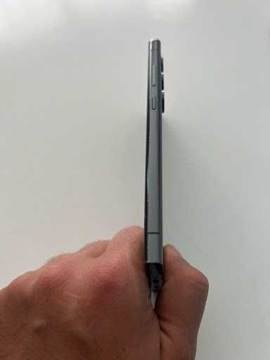 Samsung Galaxy S23 Ultra 256GB - Перфектен екран