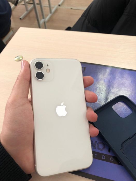 Айфон 11 б/у без каробки