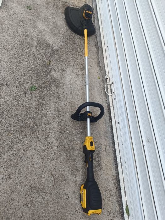 Тример Dewalt 18V безчетков