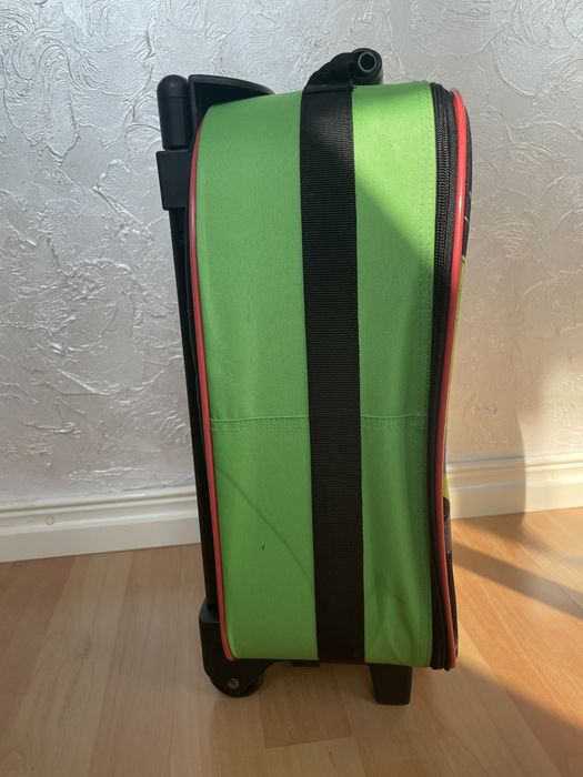 Детский чемодан