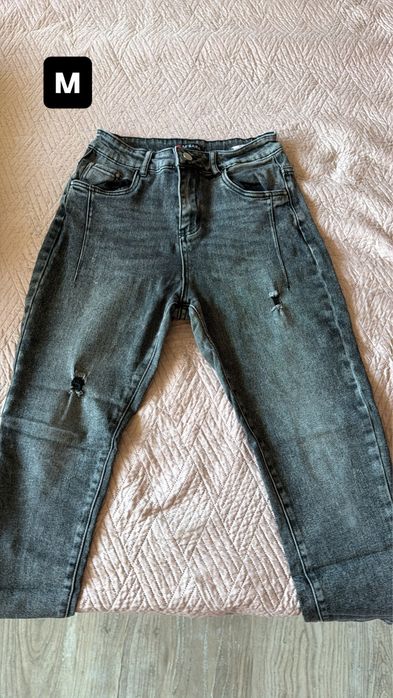 Дамски дънки и анцузи