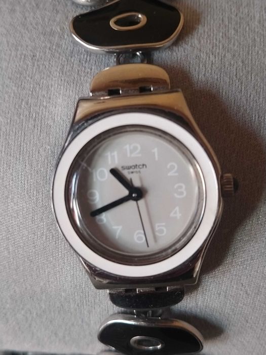дамски часовник Swatch