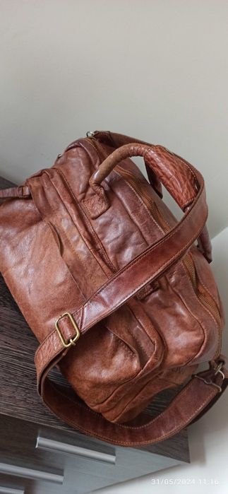 Оригинална дамска чанта от висококачествена естествена кожа!