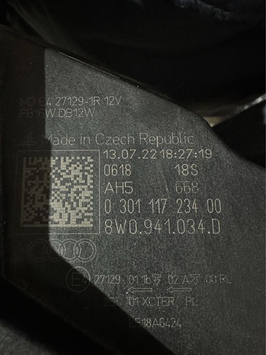 Faruri, Far stanga / Far dreapta Audi A4 B9 Matrix