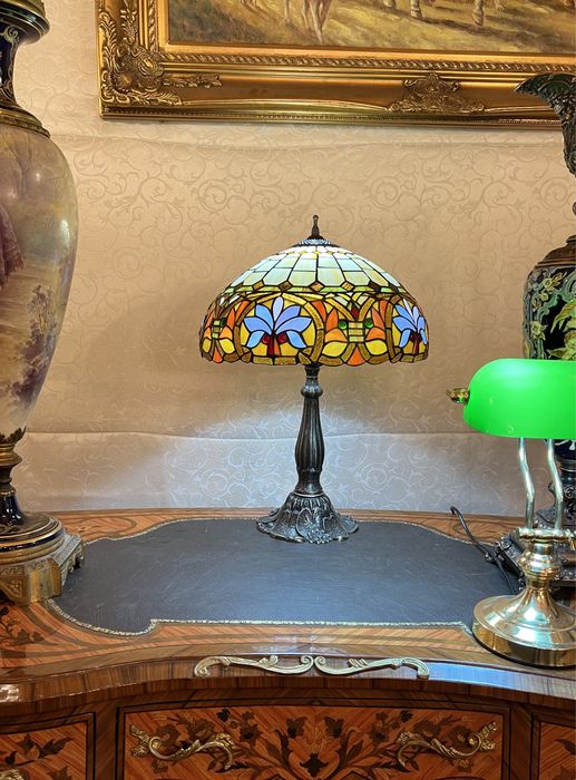 Lampă Tiffany *** vintage / antic / vechi / retro ***