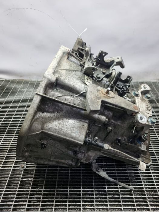 Cutie de viteze Nissan X - Trail T31 2.0 2007 - 2013 150CP Manuala 6 Trepte M9R Euro5 ...