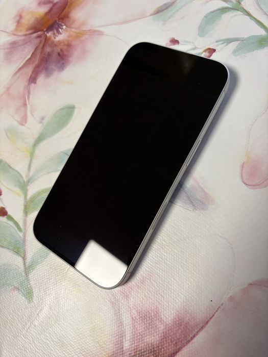Iphone 16 Перфектен
