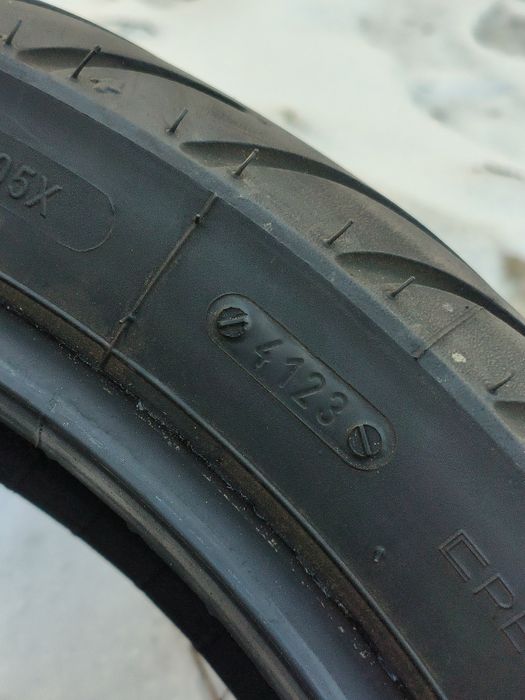 Michelin Pilot Street