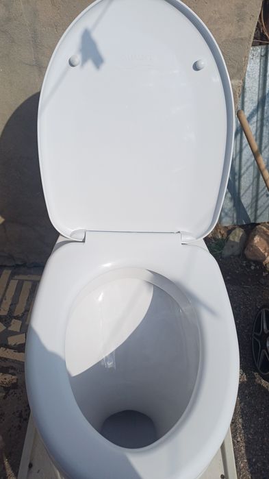 Унитаз с бочком 1в комплекте