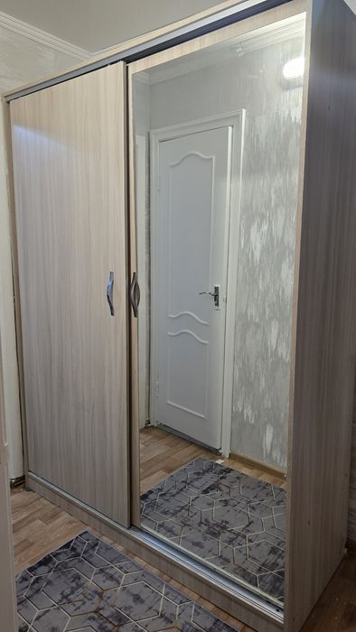 Продам прихожей шкаф купе