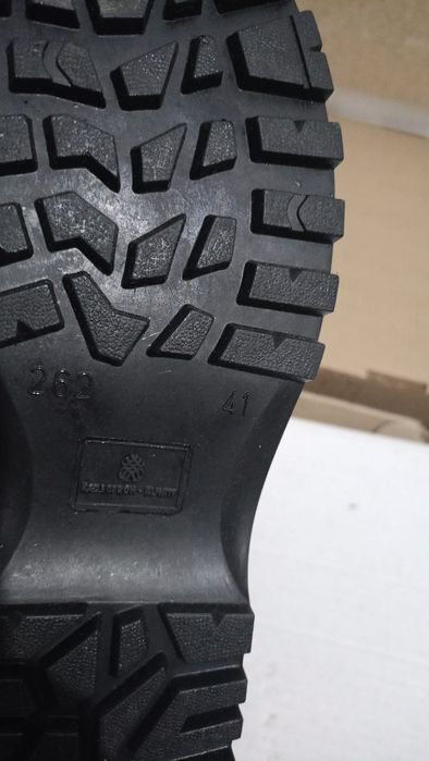 Продам берцы 16000