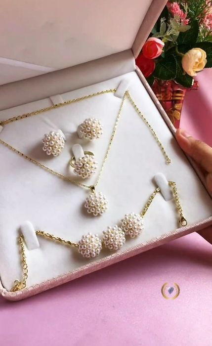 Bijuterya jemchug komplekt