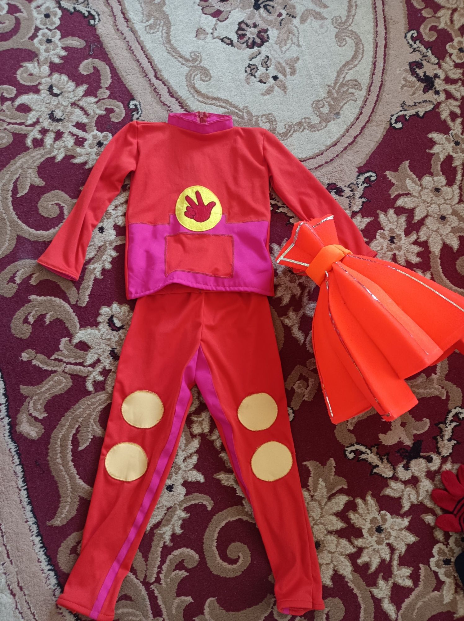 Спортивный костюм для девочки Zironka фиксики красный 105