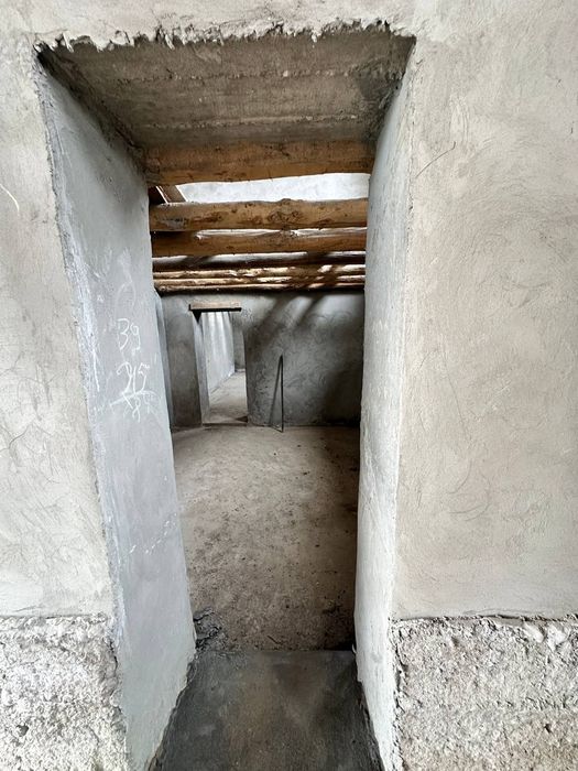 Uy sotiladi дом продаётся