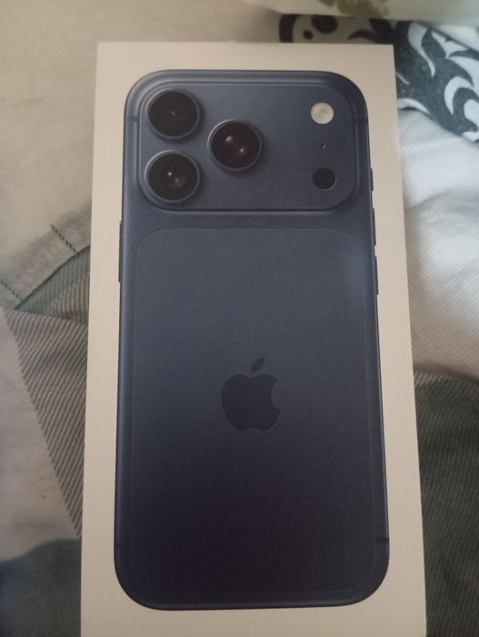 iPhone 17 pro 256GB Deep Blue