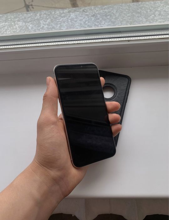 IPhone X 256 gb 77% батарея