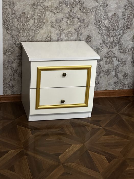 Продам спальный гарнитур