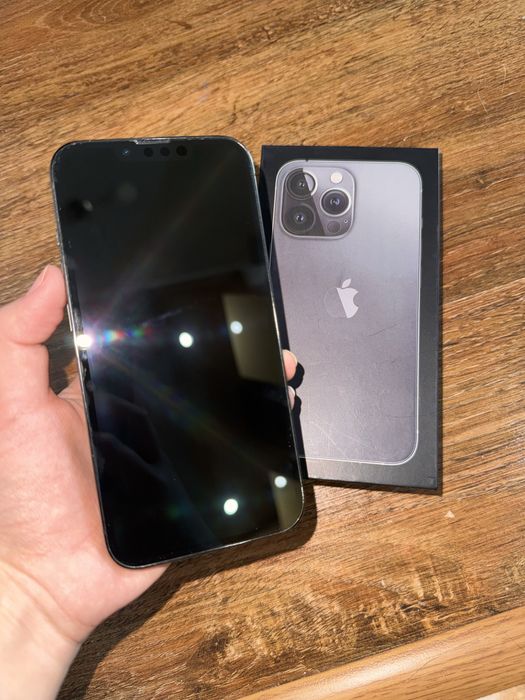 Продаётся iphone 13pro оригинал, 256гб, емкость 93%