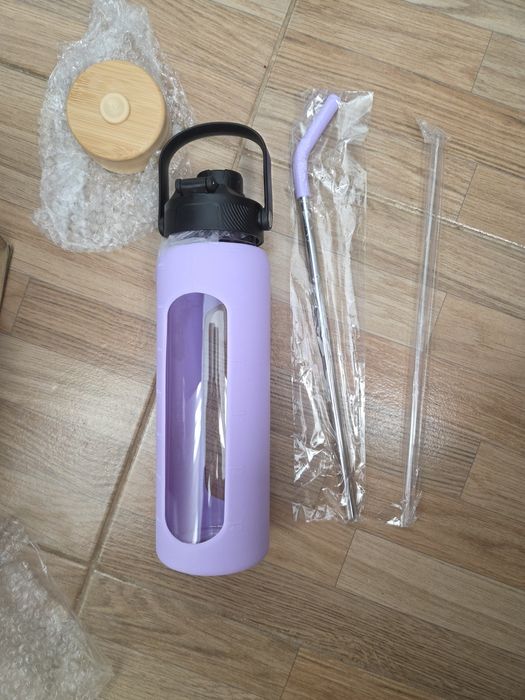 Sticla de apa cu pai si cu 2 capace