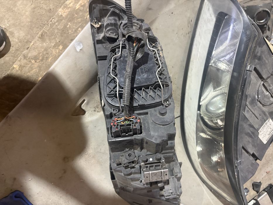 Volvo v50 face Фарове