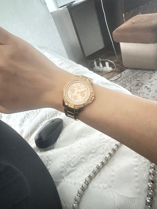 Guess Mini Phantom W0235L3 Watch покупали в Дубае