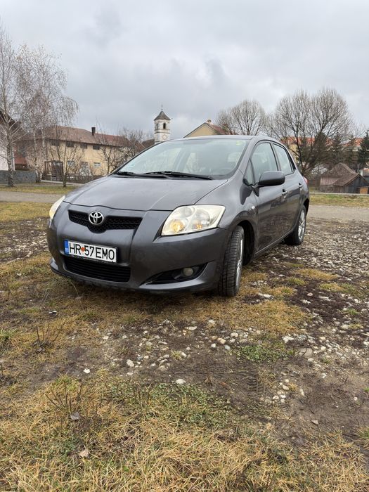 Toyota Auris 2.0