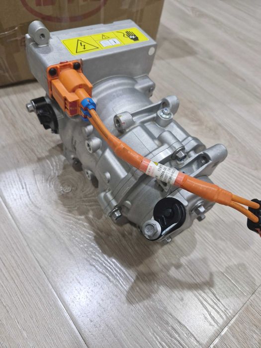 Компрессор кондиционера авто byd (тепловой насос)