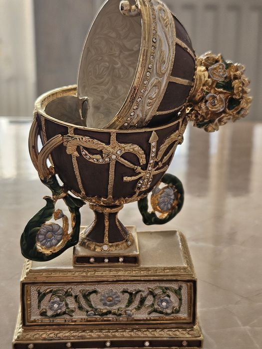Caseta bijuterii stil Faberge
