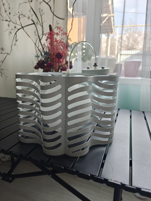 Продам люстру металлическую