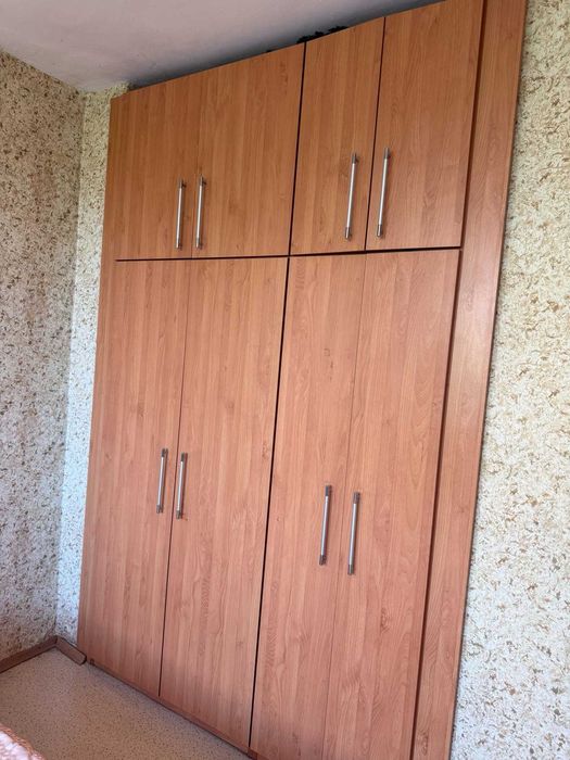 Продавам 4ри стаен апартамент