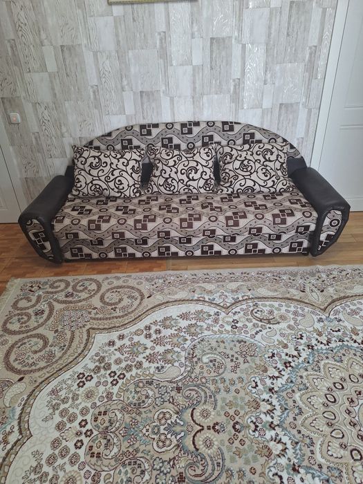 Продаю диван и кресло